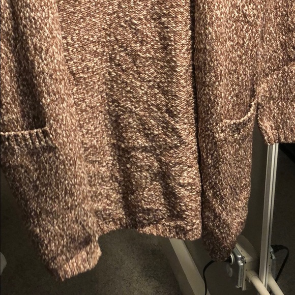 Sweater - Picture 4 of 4